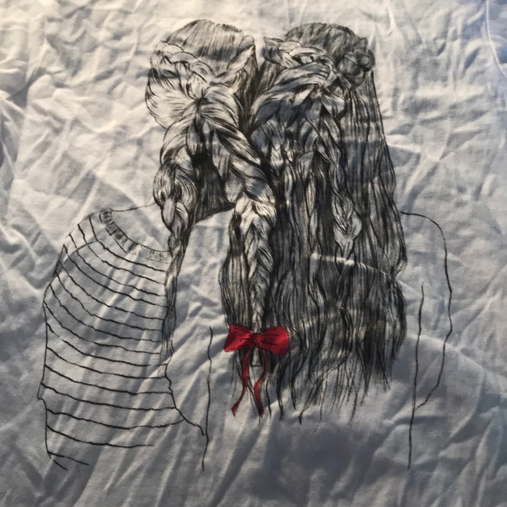 Long sleeve shirt (will not come wrinkled)